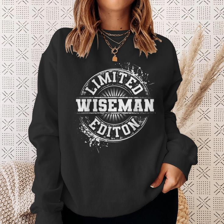 Wiseman Surname Family Tree Birthday Reunion Idea Sweatshirt Gifts for Her