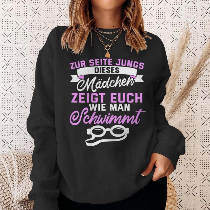 Zur Seite Jungs Dieser Mädchen Show Euch Schweerin Sweatshirt Geschenke für Sie