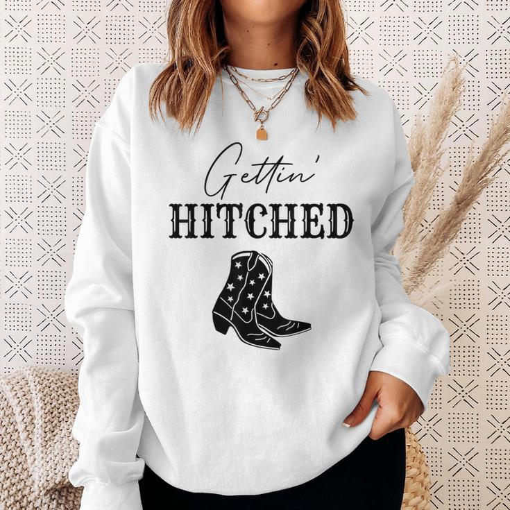 Getting Hitched Bride Western Bachelorette Party Sweatshirt Gifts for Her