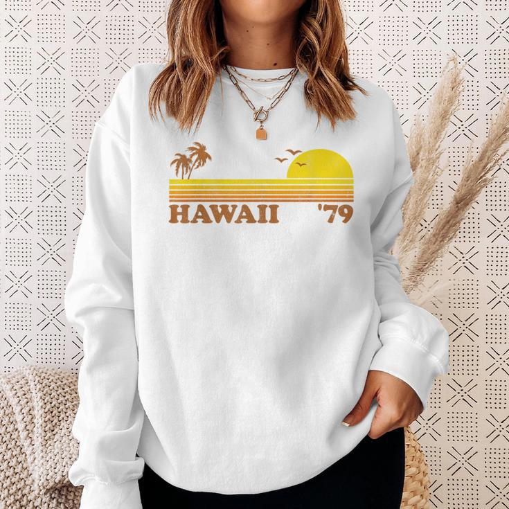 Vintage Hawaii Retro Hawaiian Beach Surfing 70'S Surf Sweatshirt Gifts for Her