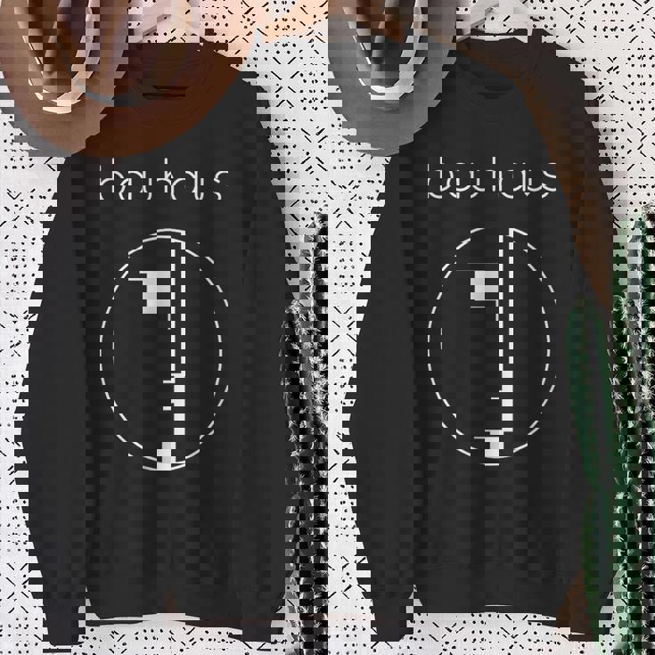 100 Ans De L'école De Bauhaus Logo Du Bauhaus Sweater e Cadeaux pour les femmes âgées