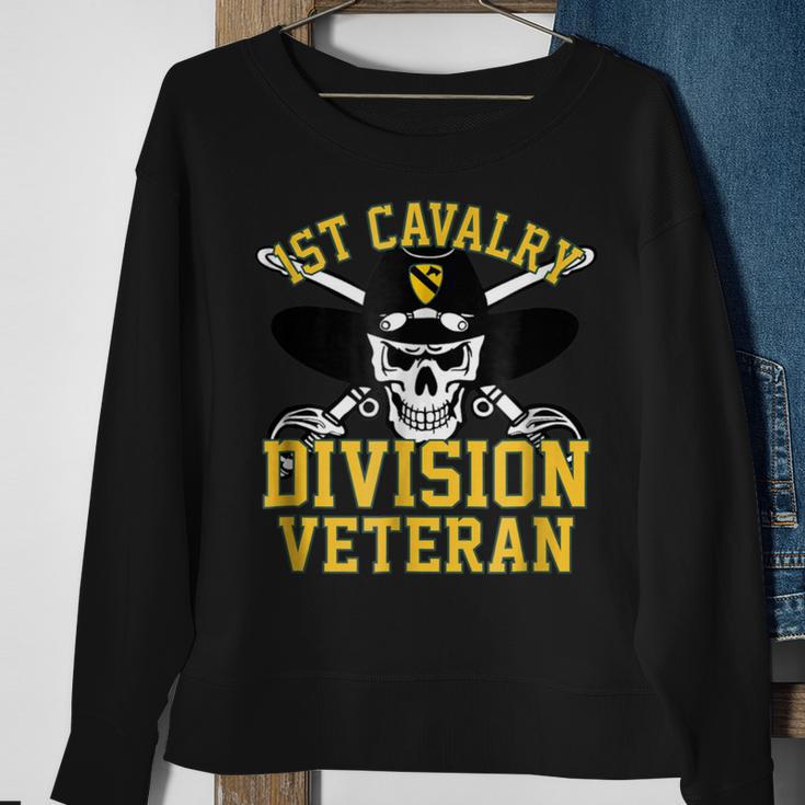 1St Cavalry Division Veteran Sweatshirt Gifts for Old Women