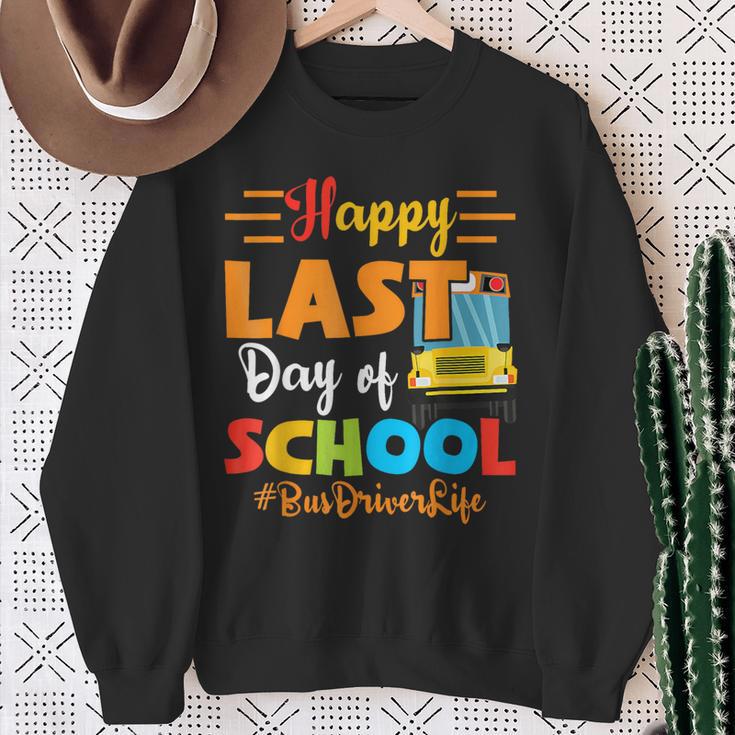 2024 Day Happy Last Class Hello Summer School Bus Driver Sweatshirt Gifts for Old Women