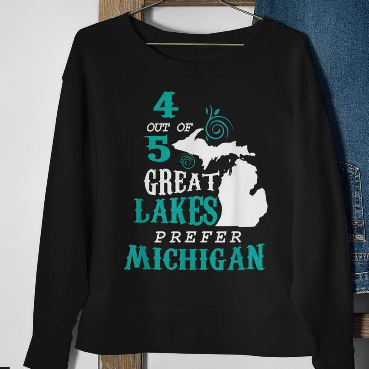 4 Out Of 5 Great Lakes Michigan Michigander Detroit Sweatshirt Gifts for Old Women