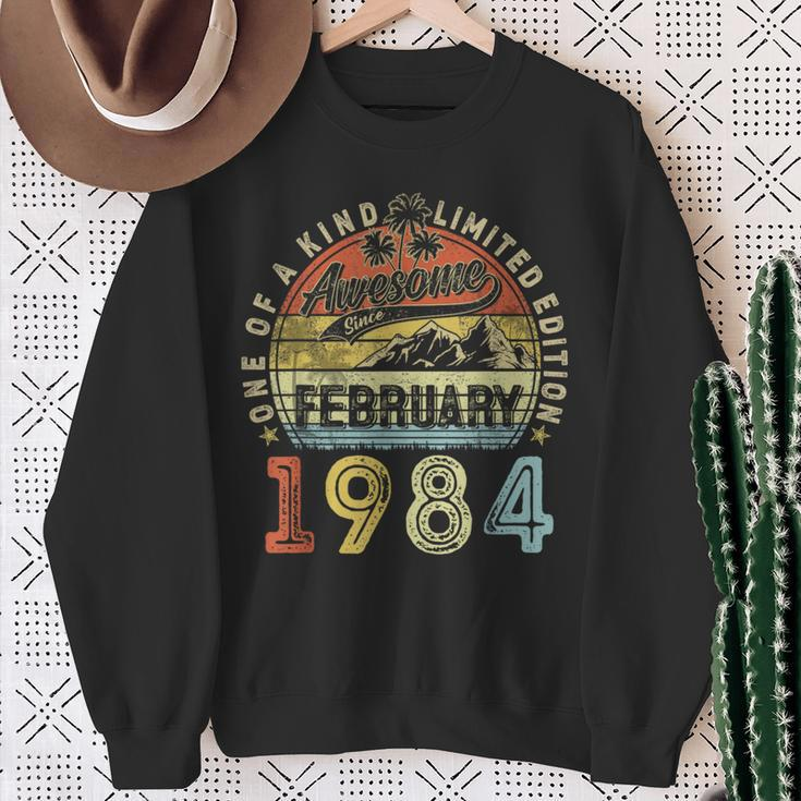 40 Years Old Awesome Since February 1984 40Th Birthday Sweatshirt Gifts for Old Women