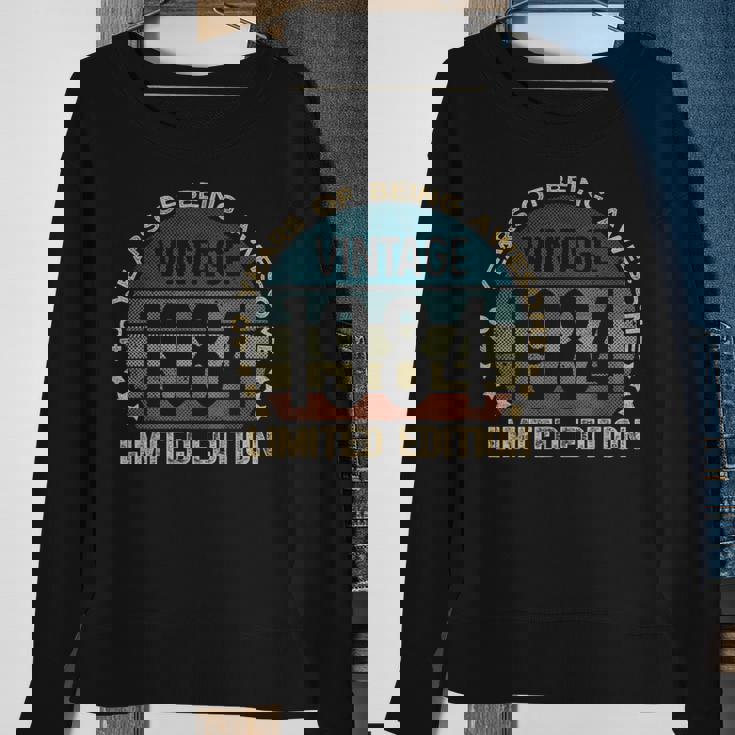 40Th Birthday 40 Year Old Vintage 1984 Limited Edition Sweatshirt Gifts for Old Women