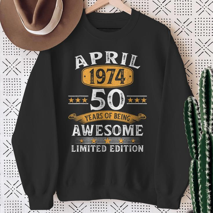 50 Geburtstag Geschenke Mann Frau Jahrgang April 1974 Sweatshirt Geschenke für alte Frauen