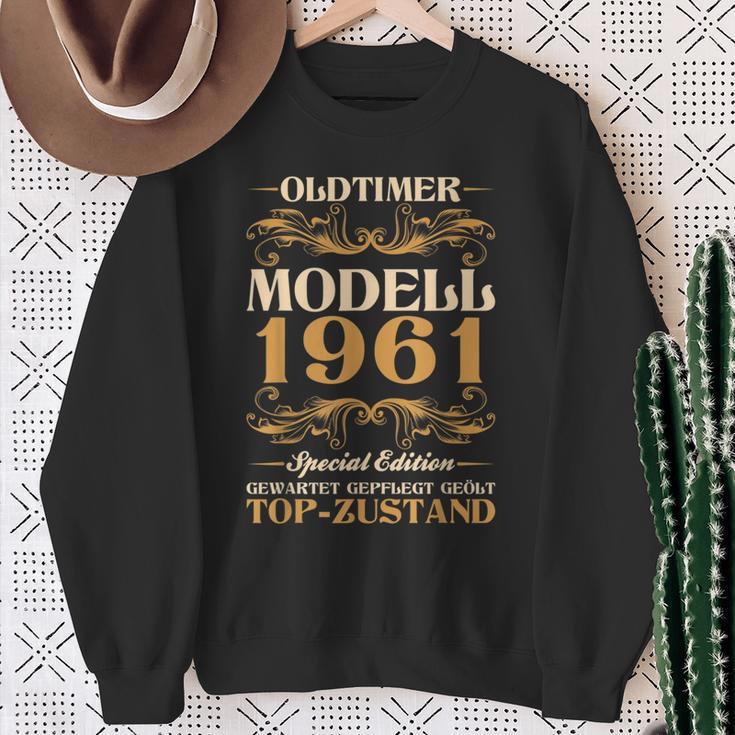 61St Birthday Vintage Car Slogan Model 61 1961 Sweatshirt Geschenke für alte Frauen