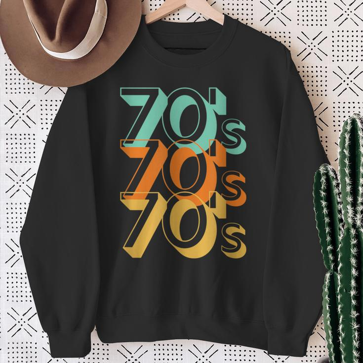 The 70S In Large Letters 70'S Lover Vintage Fashion Sweatshirt Gifts for Old Women