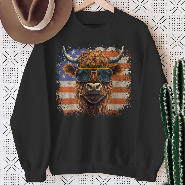 American Flag Highland Cow-Fourth Of July Cow Lover Cool Sweatshirt Gifts for Old Women