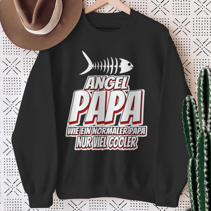 Angel Angler Papa Spruch Wie Ein Normaler Papa Nur Cooler Sweatshirt Geschenke für alte Frauen