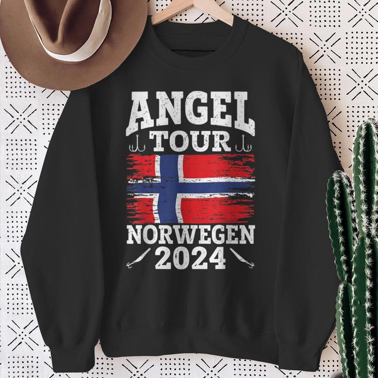 Angel Tour Norway 2024 Fishing Team Norway Flag Angler Sweatshirt Geschenke für alte Frauen