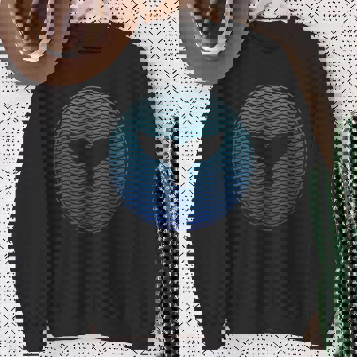 Arinos Cola Ballena Ola Orca Salvar A Las Ballenas Asesino Camisa de entrenamiento Regalos para ancianas