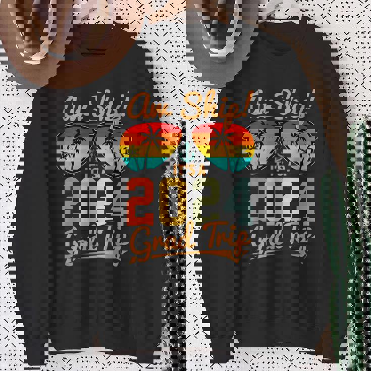 Aw Ship It's A Grad Trip 2024 Vintage Graduation Cruise 2024 Sweatshirt Gifts for Old Women