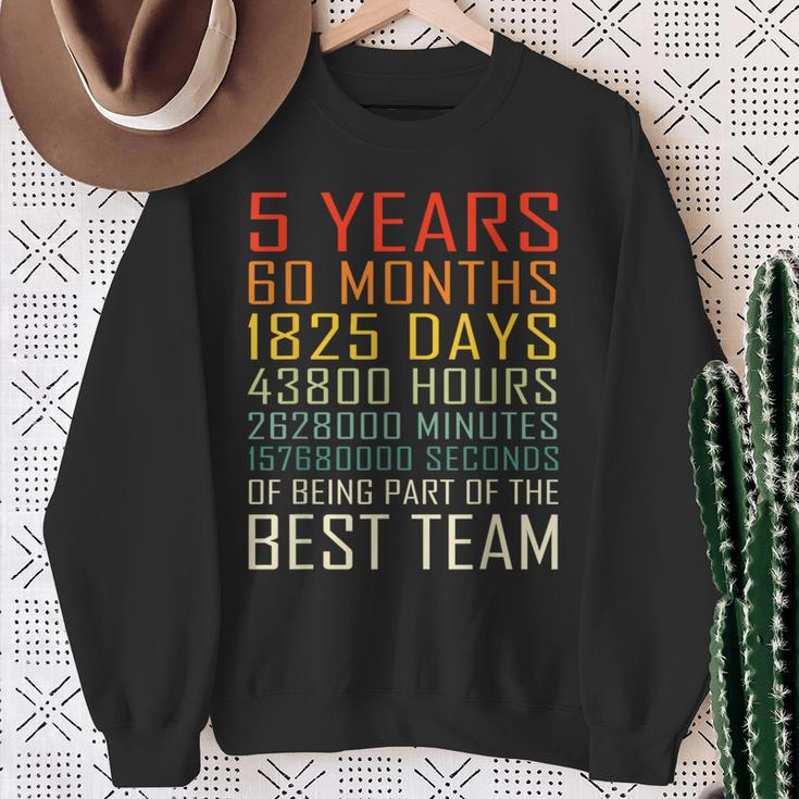 Best Team Vintage Work Anniversary 5 Years Employee Sweatshirt Gifts for Old Women