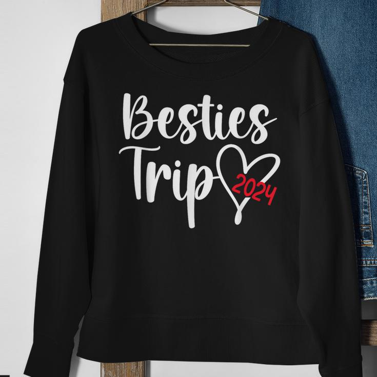 Besties Trip 2024 Best Friend Vacation Besties Travel Sweatshirt Gifts for Old Women