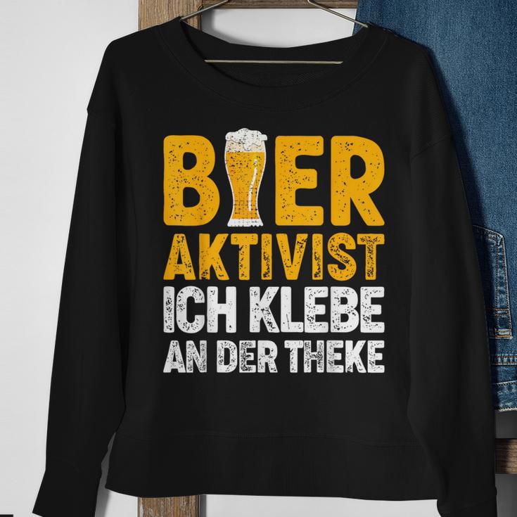 Bier-Aktivist Schwarzes Sweatshirt, Ich Klebe An Der Theke Lustiges Biertrinker-Design Geschenke für alte Frauen