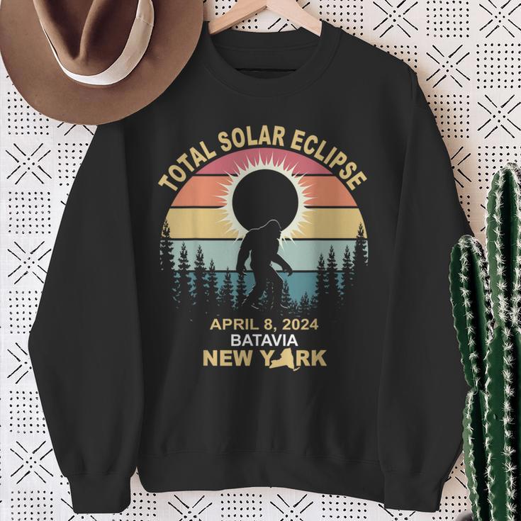 Bigfoot Batavia New York Total Solar Eclipse 2024 Sweatshirt Gifts for Old Women