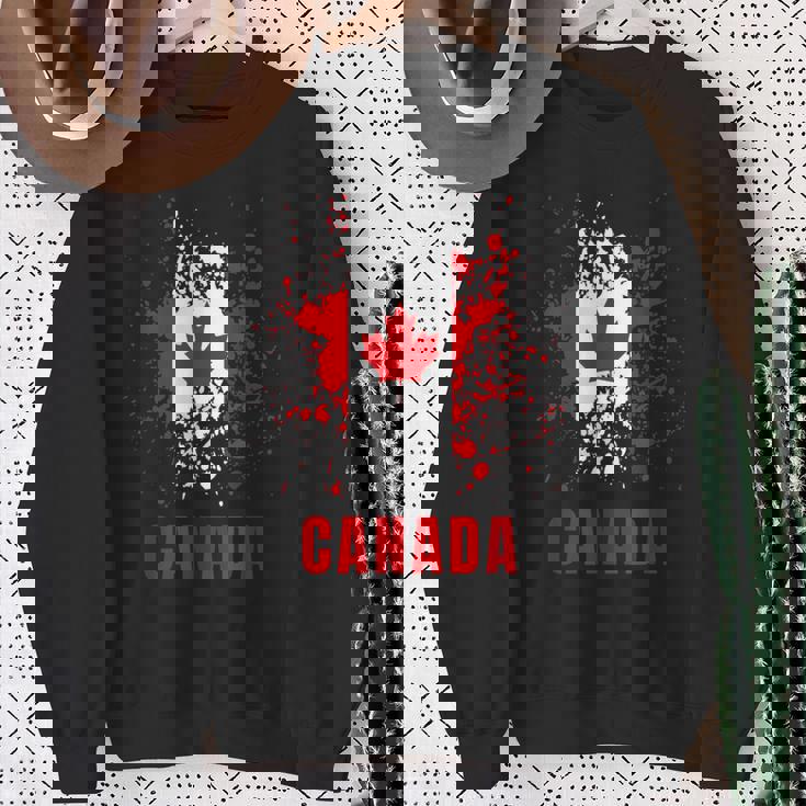 Canadá Retrointage Acuarelas Deporte Canadiense Bandera Camisa de entrenamiento Regalos para ancianas