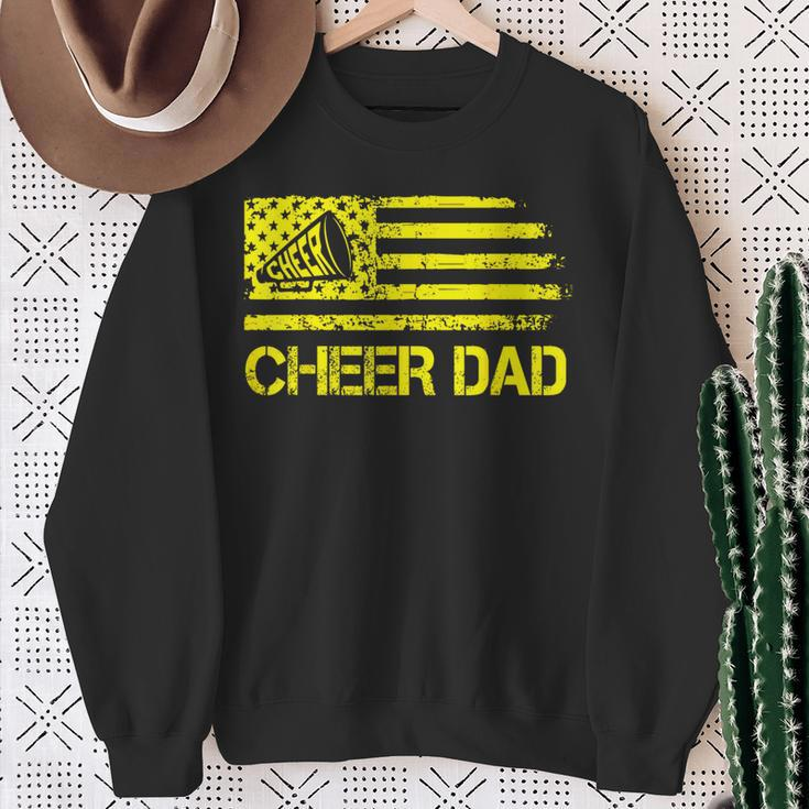Cheer Dad Cheerleading Usa Flag Fathers Day Cheerleader Sweatshirt Gifts for Old Women