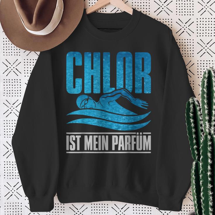 With Chlor Ist Mein Perfume Swimmen Swimmer Sweatshirt Geschenke für alte Frauen