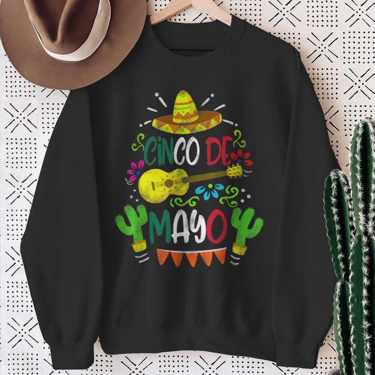 Cinco De Mayo Fiesta Taco Latino Music Mexican Sombrero Sweatshirt Gifts for Old Women