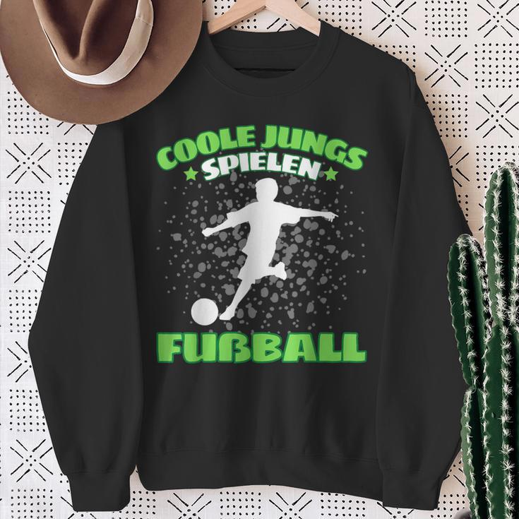 Cool Boys Spielen Fußball Football Sweatshirt Geschenke für alte Frauen