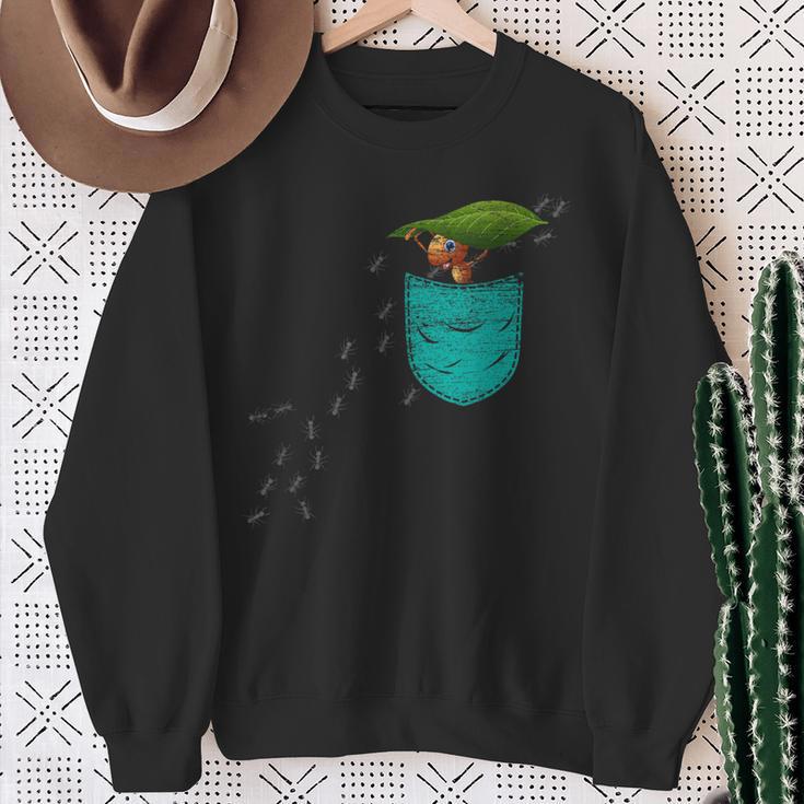 Cute Ant Sweatshirt Geschenke für alte Frauen