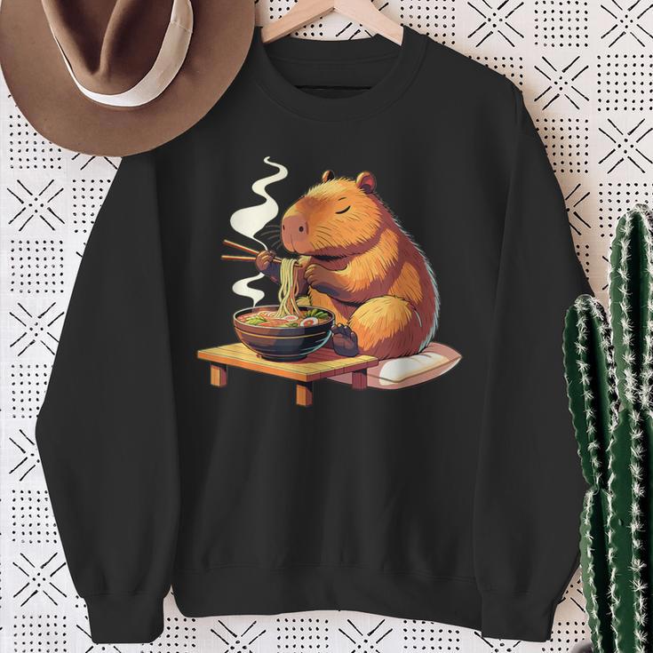 Cute Capybara Eats Ramen Noodles Capybaras Ramen Sweatshirt Geschenke für alte Frauen