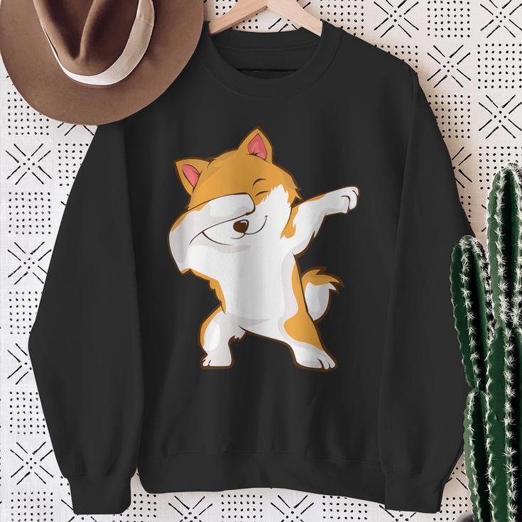 Dabbing Akita Inu Sweatshirt Geschenke für alte Frauen