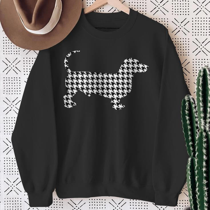 Dachshund Weenie Dog Houndstooth Pattern Black White Sweatshirt Gifts for Old Women