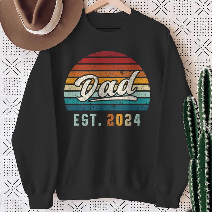 Dad Est 2024 Ersteratertag Frischgebackener Papa Sweatshirt Geschenke für alte Frauen