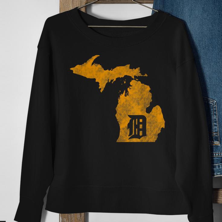 Detroit Michigan Motor City Midwest D Mitten Sweatshirt Gifts for Old Women