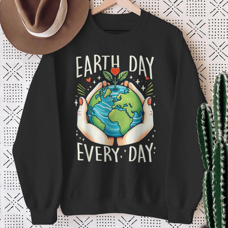 Earth Day Everyday Planet Anniversary Sweatshirt Gifts for Old Women