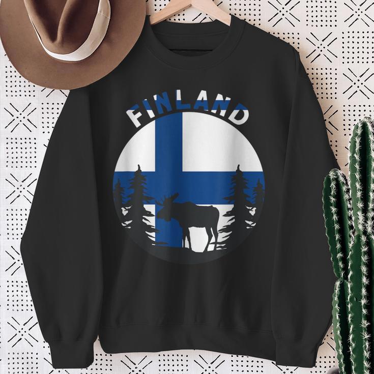 Elch & Waldmotiv Sweatshirt im Finland-Flaggen Design Geschenke für alte Frauen