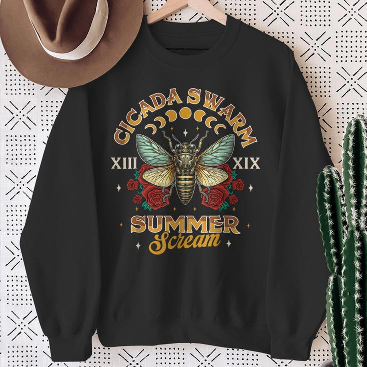 Entomology Cicada Lover 2024 Cicada Swarm Summer Scream Sweatshirt Gifts for Old Women