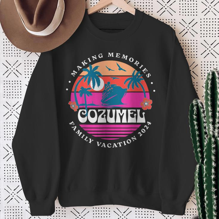 Family Cruise Cozumel Vacay 2024 Souvenir Matching Cruising Sweatshirt Gifts for Old Women