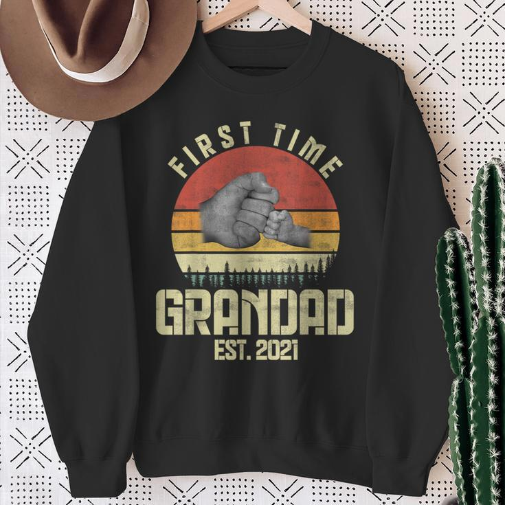 First Time Grandad New Grandad Est 2021 Father's Day Sweatshirt Gifts for Old Women