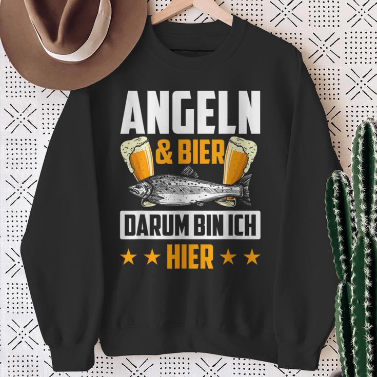 Fischen & Bier Darum Bin Ich Hier Fischen Sweatshirt Geschenke für alte Frauen