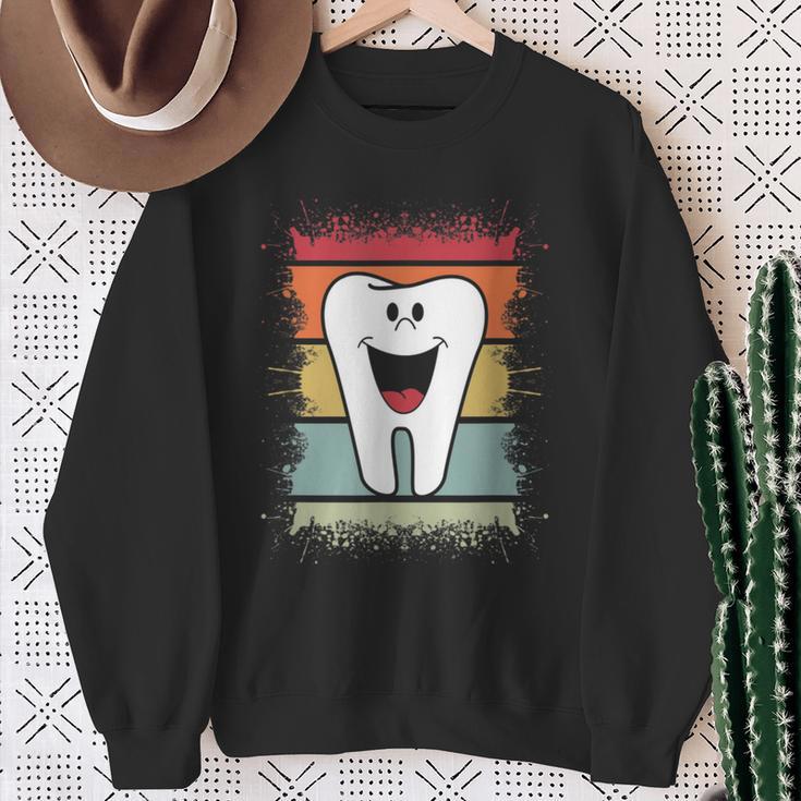 Dentist Dental Hygienist Dentist Office Smiling Tooth Sweatshirt Gifts for Old Women