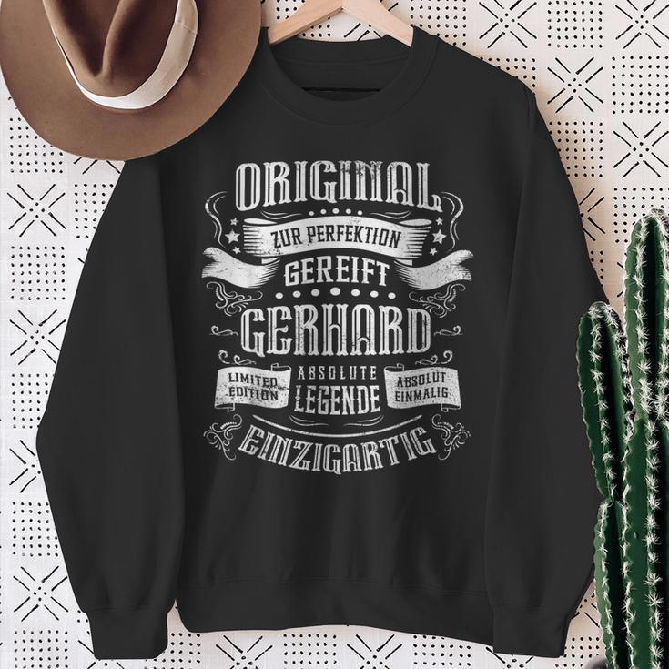 Gerhard Vintage Sweatshirt, Personalisiert mit Typografie-Design Geschenke für alte Frauen