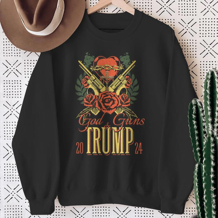 God Guns & Trump 2024 2A Support Short Sleeve Sweatshirt Gifts for Old Women