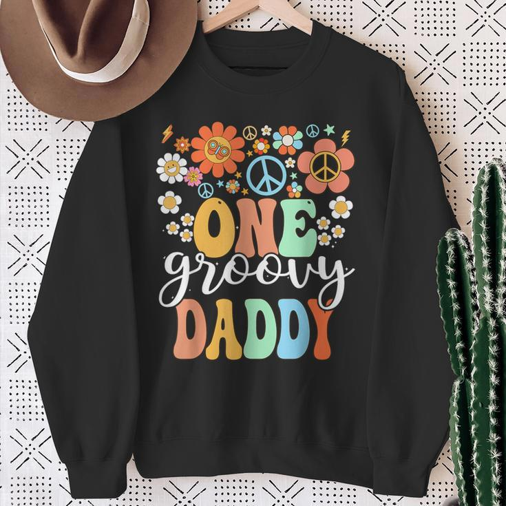 Groovy Daddy Retro Dad Birthday Matching Family Party Sweatshirt Gifts for Old Women