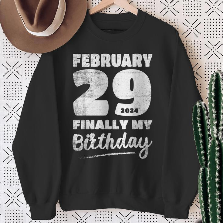 Happy Leap Day My Birthday Leap Year February 29Th Sweatshirt Gifts for Old Women