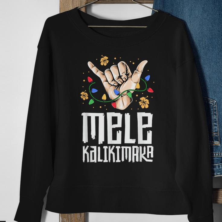Hawaiian Christmas Mele Kaliki Shaka Kalikimaka Sweatshirt Gifts for Old Women