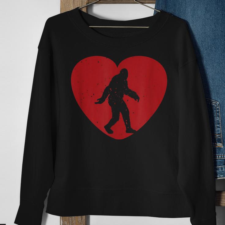 I Heart Bigfoot Sasquatch Yeti Valentines Day Sweatshirt Gifts for Old Women