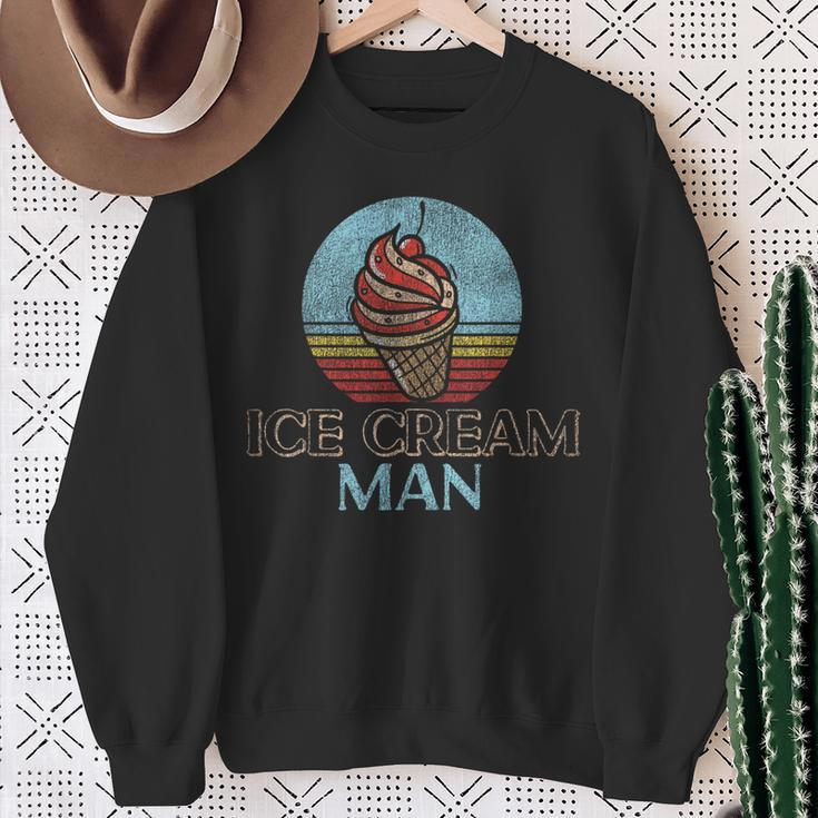 Ice Cream Boy Cone Sundae Retro Vintage Ice Cream Man Sweatshirt Gifts for Old Women