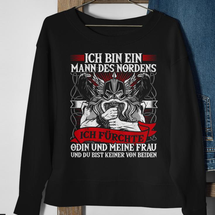 Ich Bin Ein Nordmann Sweatshirt, Valhalla Wikinger Design Schwarz Geschenke für alte Frauen