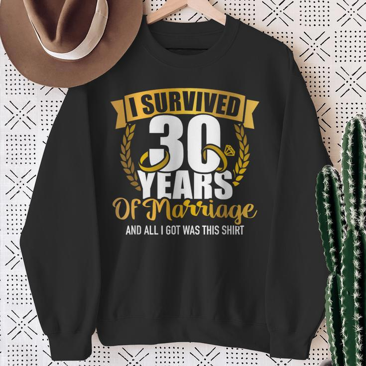 Ich Überlebte 30 Jahre Marriage Zum 30Th Wedding Anniversary Sweatshirt Geschenke für alte Frauen