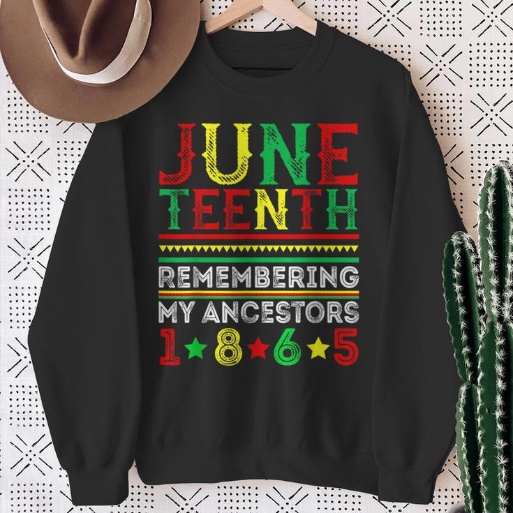Junenth 1865 Remembering My Ancestors Junenth Sweatshirt Gifts for Old Women